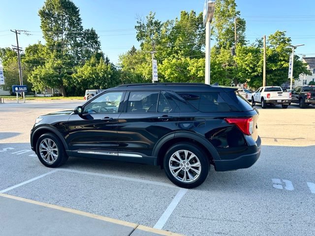 Certified 2022 Ford Explorer XLT w/ Equipment Group 202A AWD/4WD image 11