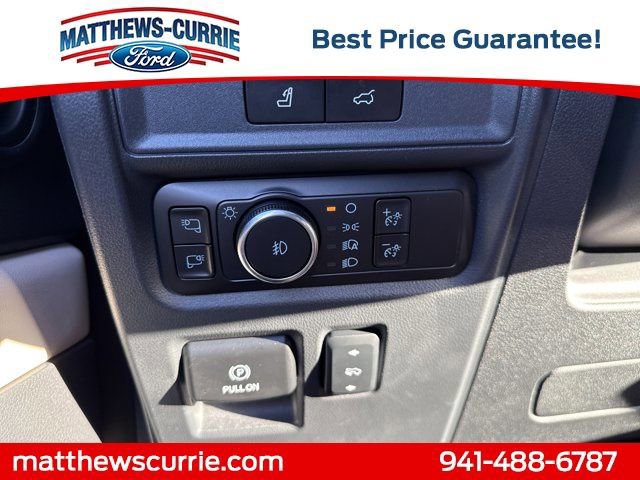 Certified 2024 Ford Expedition Platinum image 28