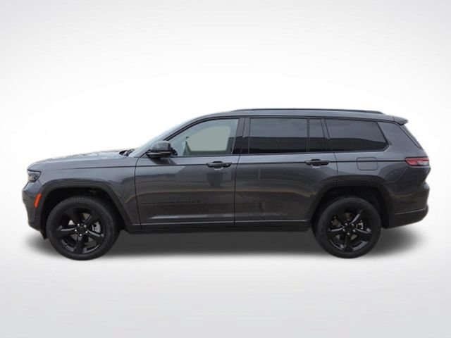 Used 2025 Jeep Grand Cherokee L Limited w/ Black Appearance Package RWD image 6