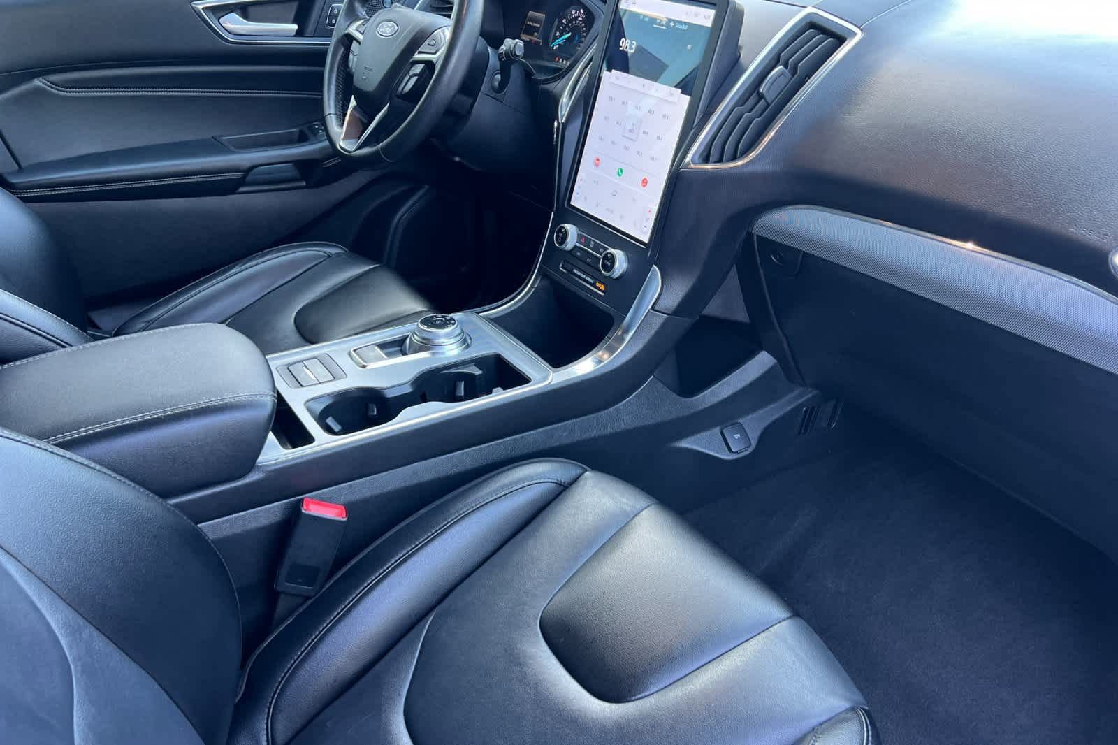 Certified 2022 Ford Edge Titanium AWD/4WD image 17