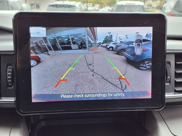 Certified 2023 Ford Explorer XLT w/ Equipment Group 202A AWD/4WD image 9