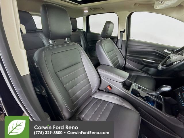 Certified 2019 Ford Escape Titanium AWD/4WD image 29