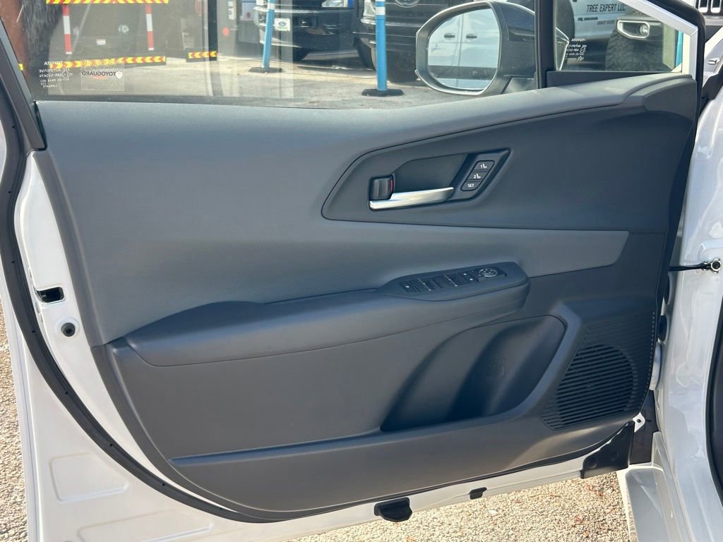Used 2024 Toyota Prius Limited w/ Limited Premium Package FWD image 34