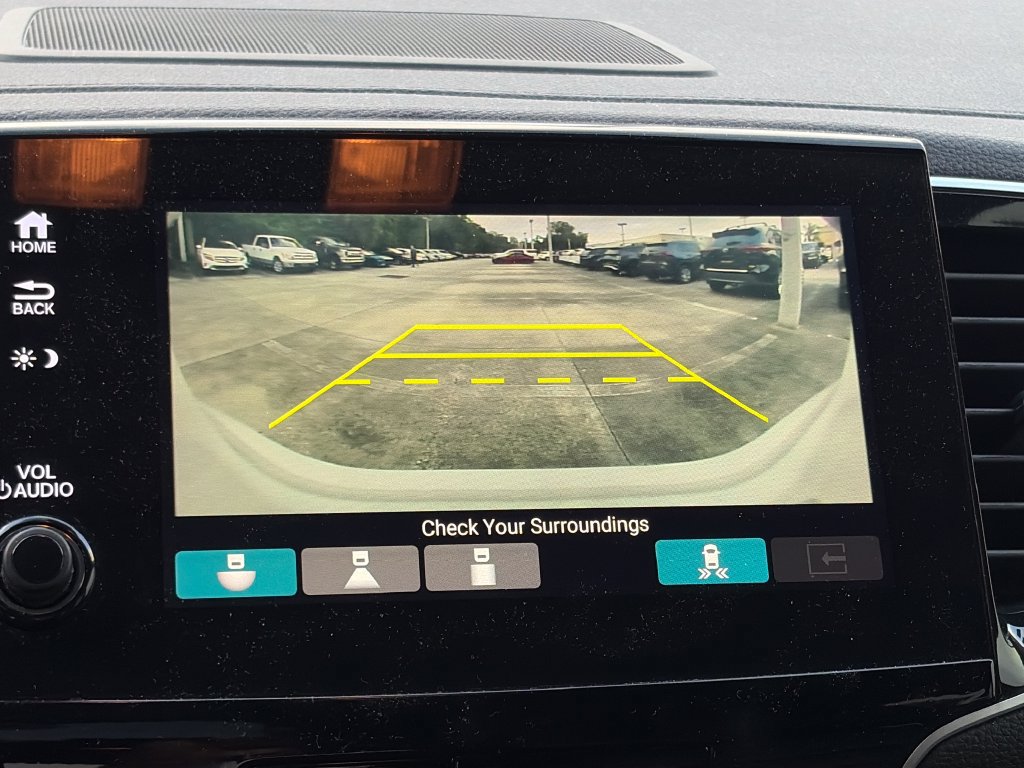 Used 2021 Honda Pilot Touring image 26