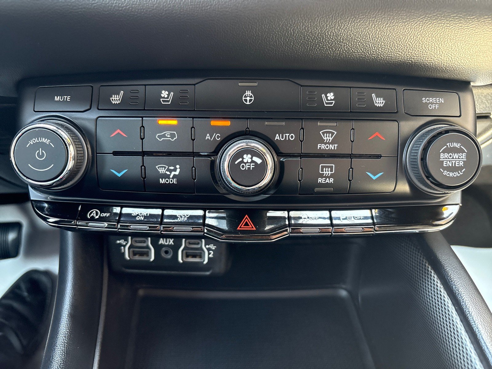 Used 2024 Dodge Durango GT AWD/4WD image 21