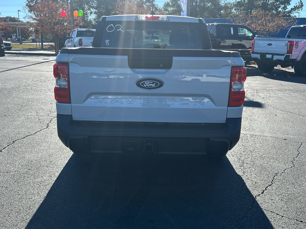 Certified 2025 Ford Maverick XLT w/ XLT Luxury Package FWD image 4