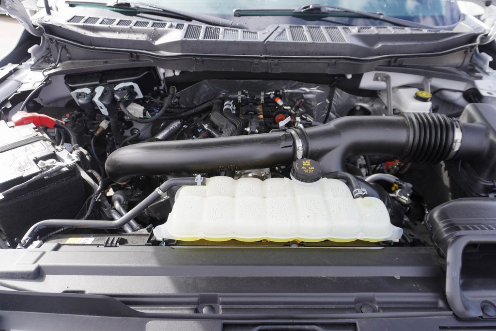 Certified 2025 Ford F150 Lariat w/ Equipment Group 501A Mid image 29