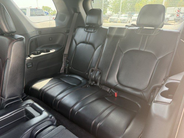 Used 2025 Honda Pilot Black Edition image 32