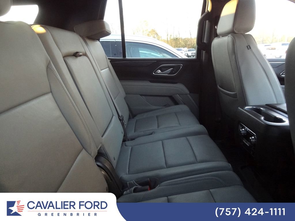 Used 2023 GMC Yukon SLT w/ SLT Luxury Package RWD image 10