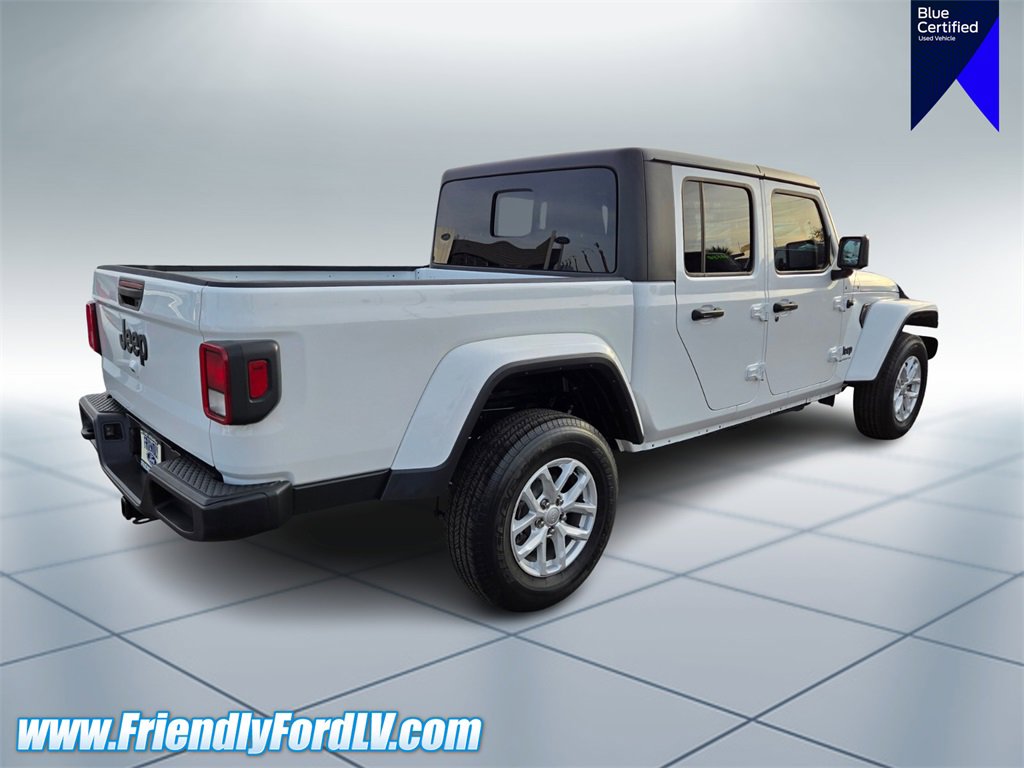 Used 2023 Jeep Gladiator Sport image 6