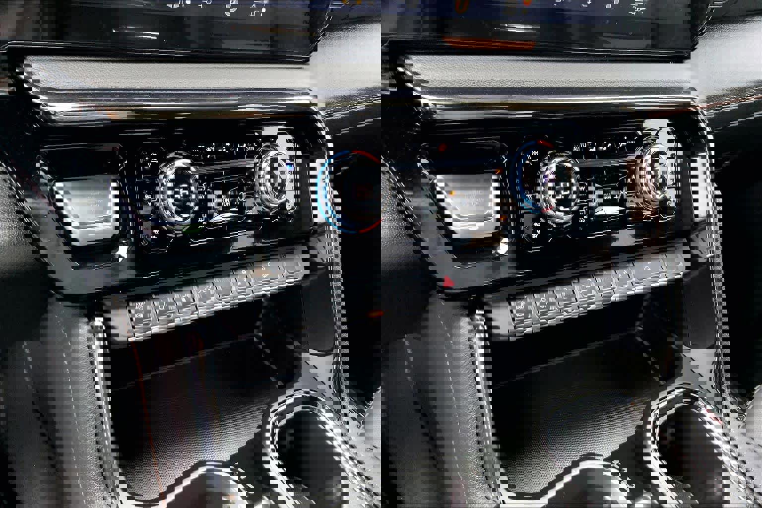 Used 2024 GMC Sierra 2500 AT4 w/ AT4 Premium Plus Package image 31