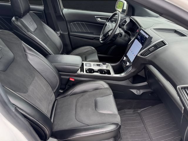 Certified 2022 Ford Edge ST w/ Equipment Group 401A AWD/4WD image 15