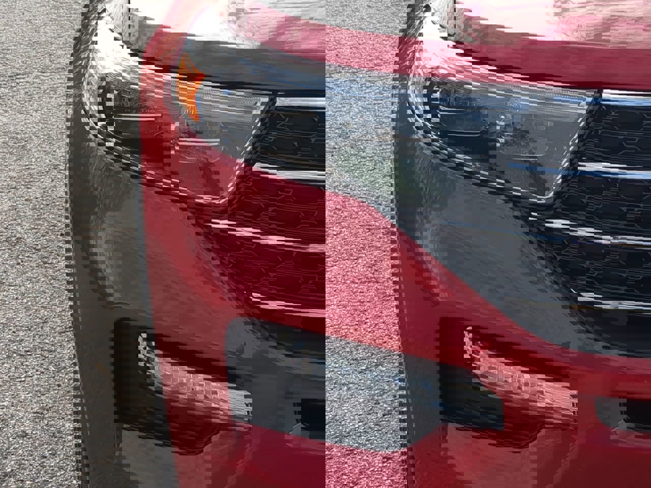 Certified 2022 Ford Explorer XLT w/ Equipment Group 202A image 8