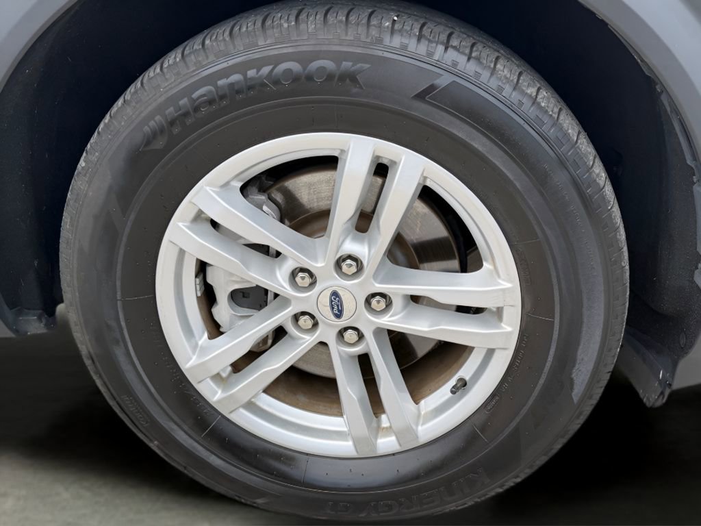 Certified 2023 Ford Explorer XLT RWD image 13