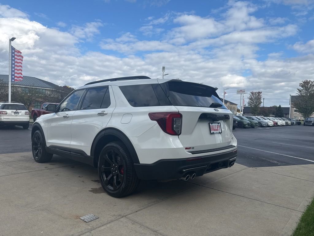 Certified 2024 Ford Explorer ST w/ Equipment Group 401A image 8