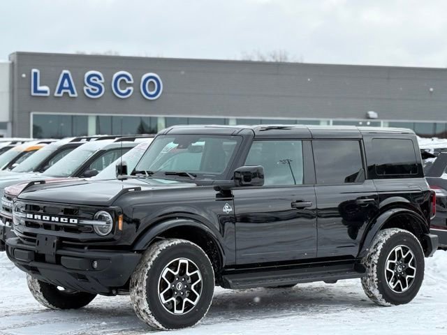 Certified 2025 Ford Bronco Outer Banks image 1