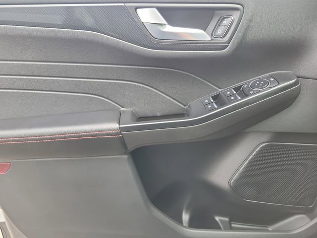 Certified 2025 Ford Escape ST-Line image 21