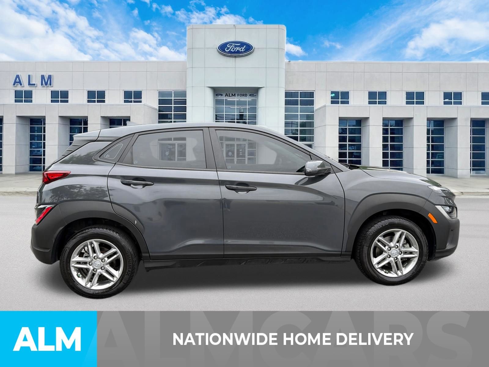 Used 2023 Hyundai Kona SE FWD image 4