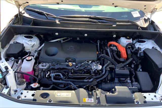 Used 2025 Toyota RAV4 XLE AWD/4WD image 30