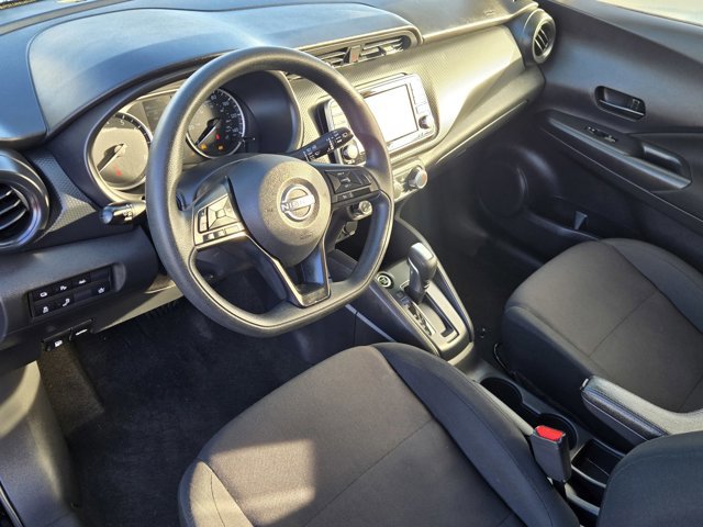 Used 2024 Nissan Kicks S image 9