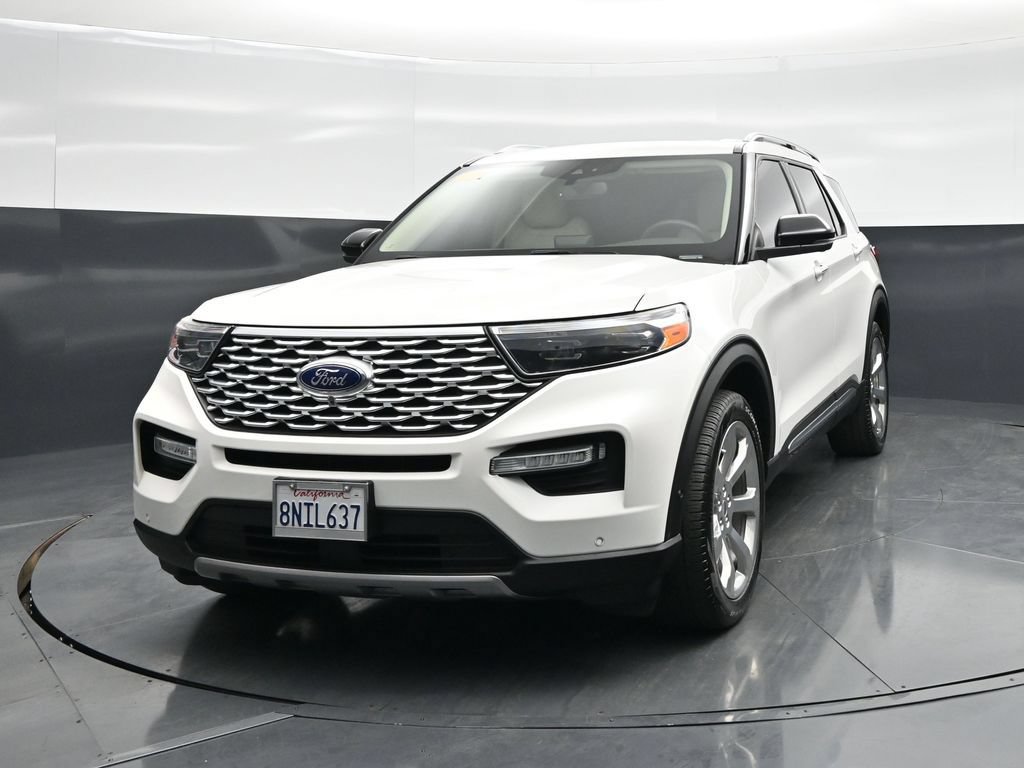 Certified 2020 Ford Explorer Platinum w/ Premium Technology Package AWD/4WD image 59