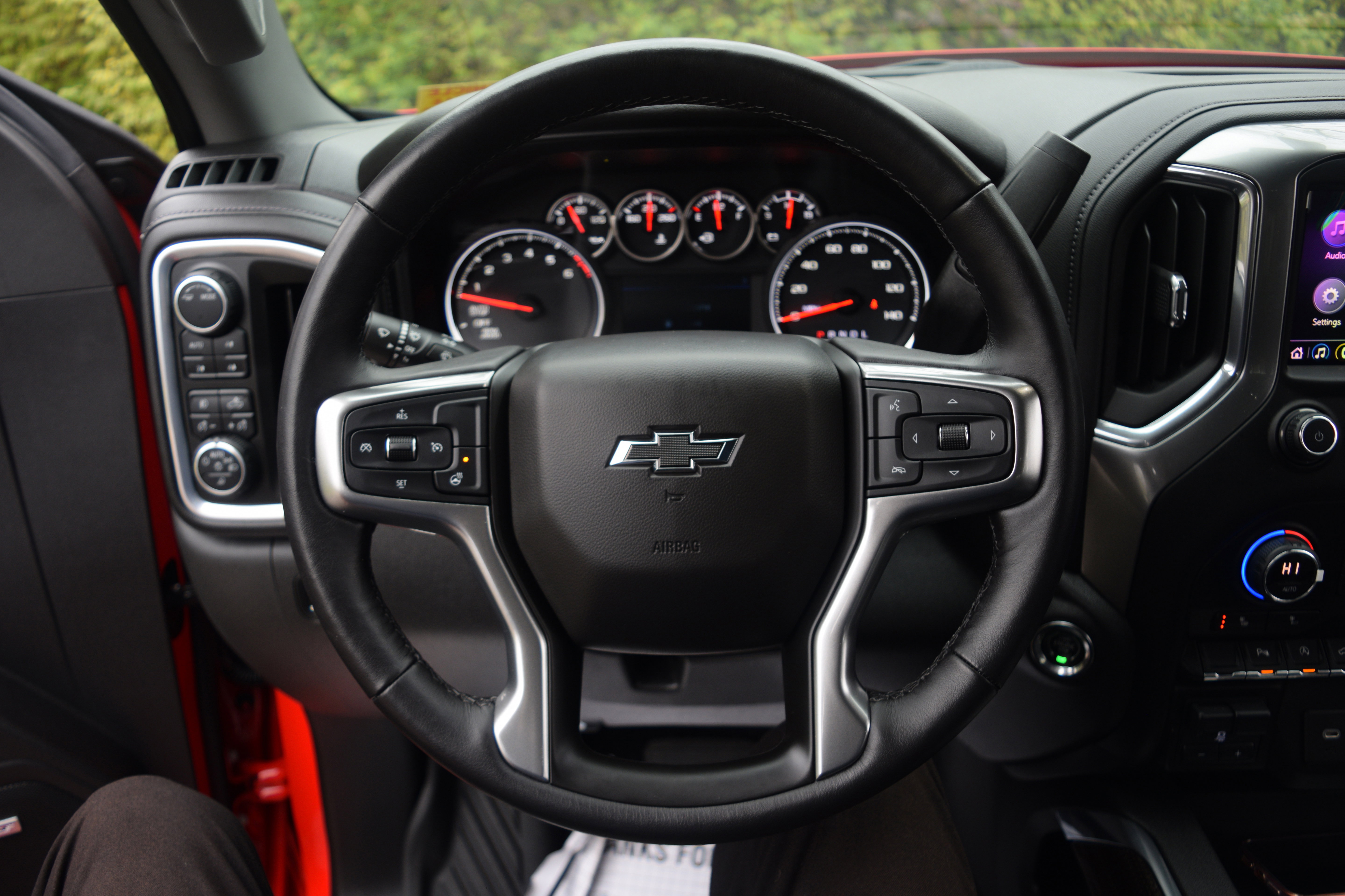 Used 2020 Chevrolet Silverado 1500 LT Trail Boss image 4