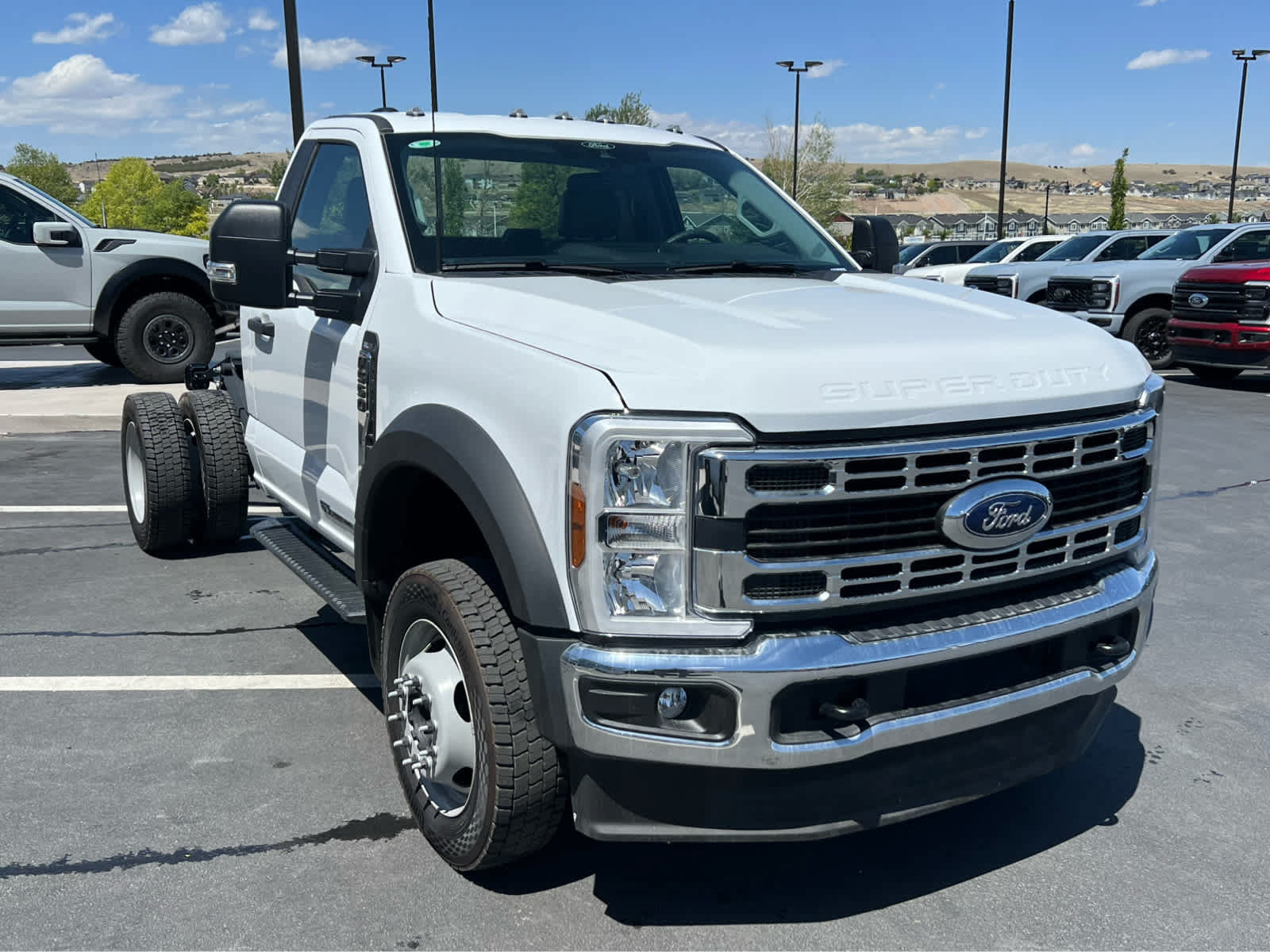 Certified 2026 Ford F550 4x4 Regular Cab Super Duty w/ XL Chrome Package image 4