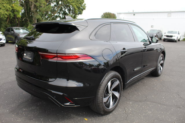 Used 2025 Jaguar F-PACE R-Dynamic S AWD/4WD image 14