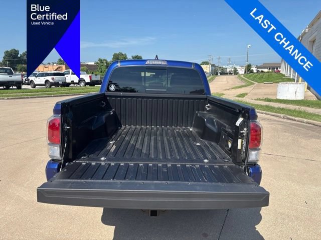 Used 2023 Toyota Tacoma TRD Off-Road w/ Technology Package AWD/4WD image 6