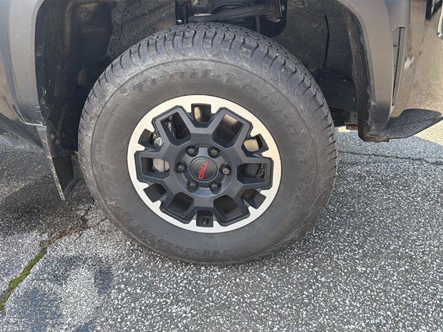 Used 2024 Toyota Tacoma TRD Off-Road AWD/4WD image 3