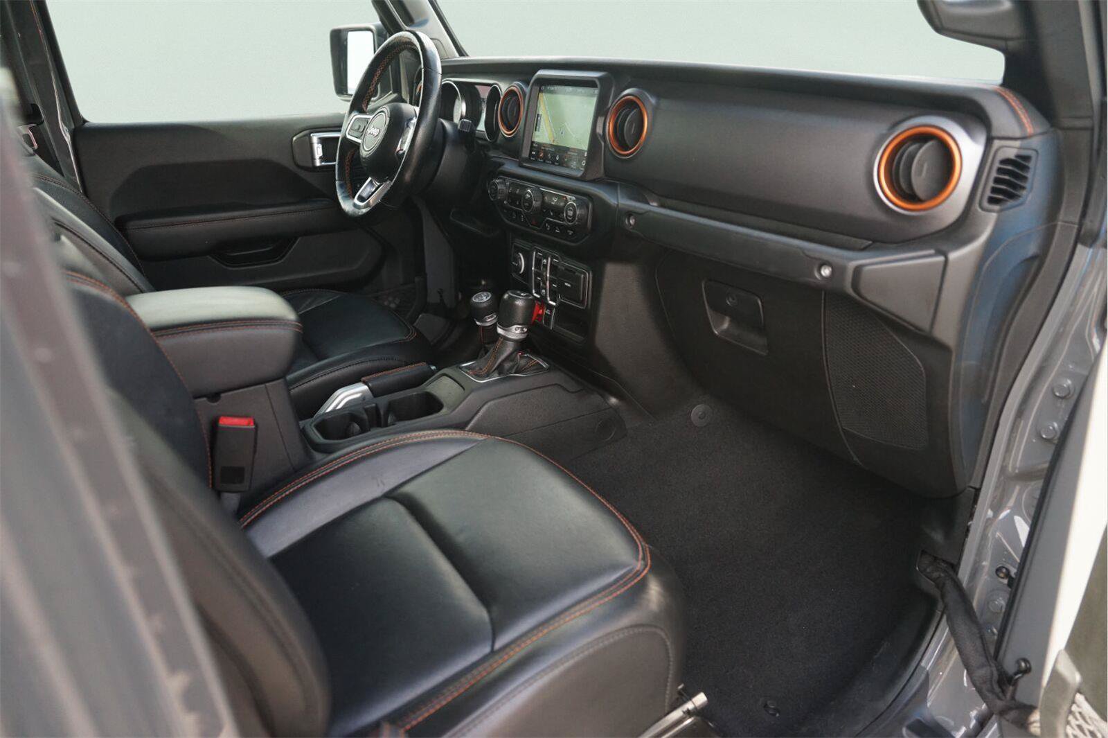 Used 2020 Jeep Gladiator Mojave AWD/4WD image 17
