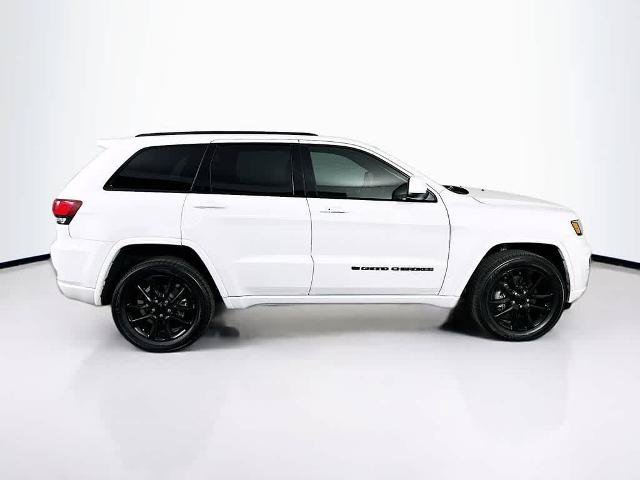 Used 2022 Jeep Grand Cherokee Laredo X AWD/4WD image 26