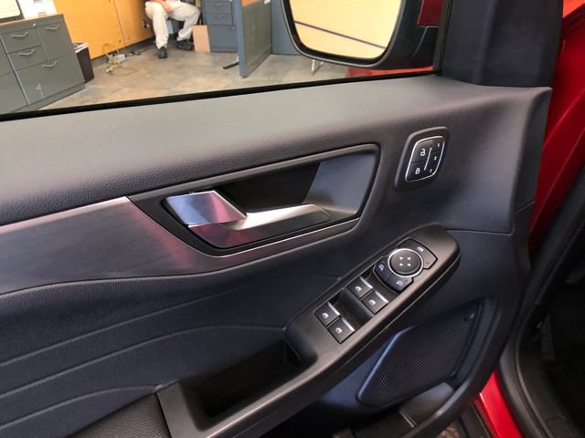 Certified 2022 Ford Escape Titanium AWD/4WD image 12
