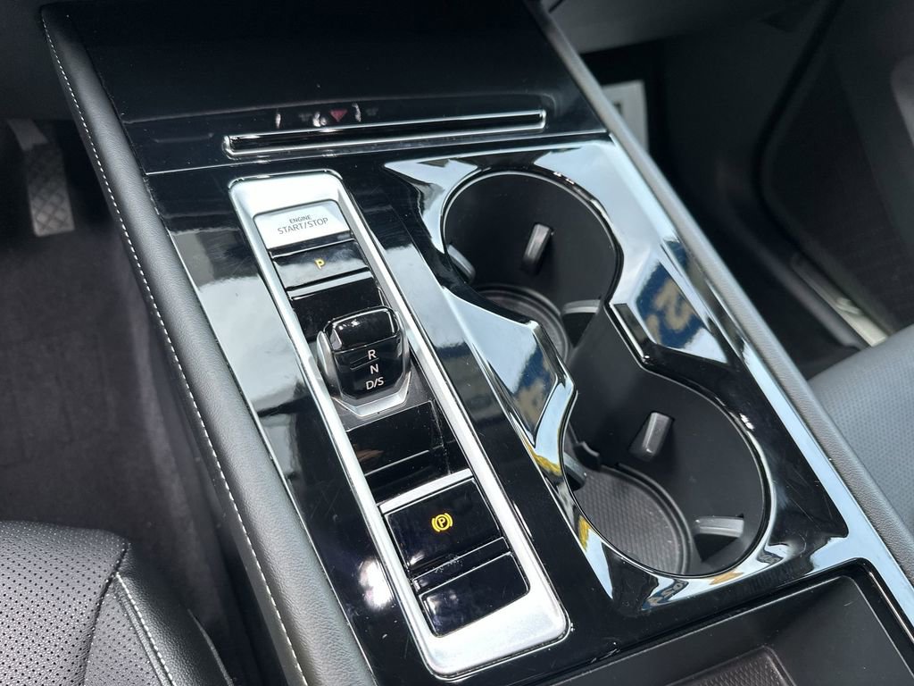 Used 2024 Volkswagen Atlas SE image 19