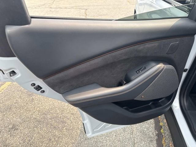 Certified 2022 Ford Mustang Mach-E GT image 16