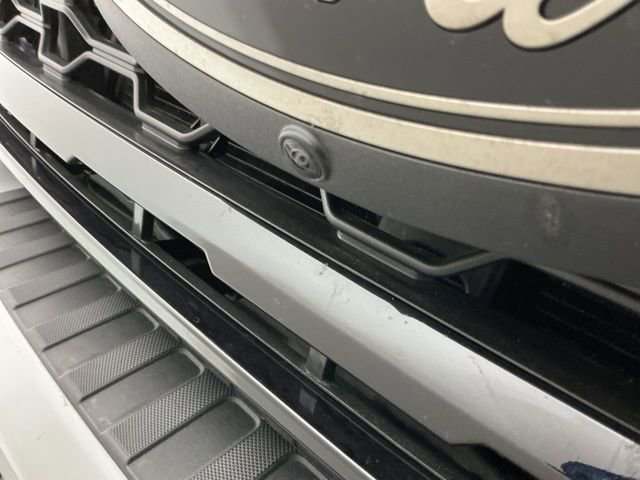 Certified 2025 Ford F350 Lariat w/ Black Appearance Package image 11