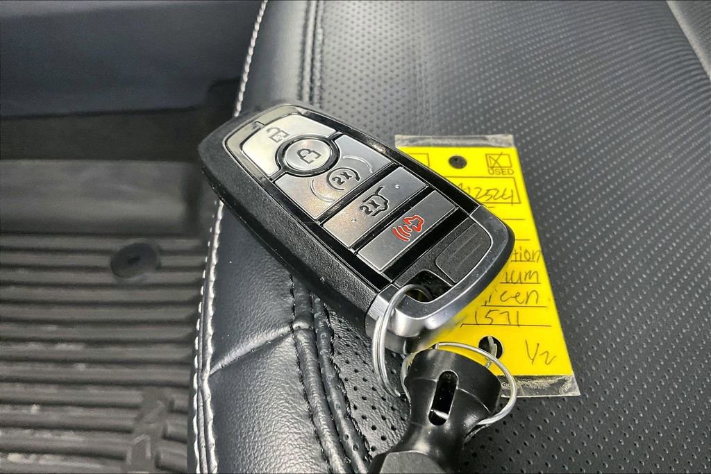 Certified 2025 Ford Expedition Platinum w/ Stealth Performance Package image 11