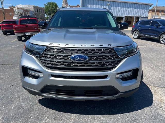 Certified 2023 Ford Explorer XLT w/ Equipment Group 202A AWD/4WD image 2