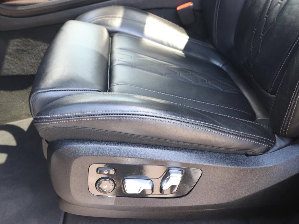 Used 2023 BMW X7 xDrive40i AWD/4WD image 16