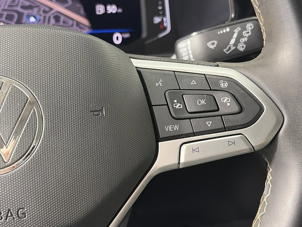 Used 2022 Volkswagen Taos SEL w/ Panoramic Sunroof Package image 18