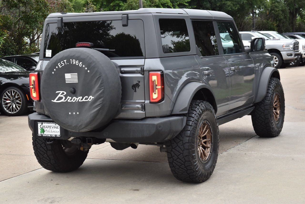 Certified 2023 Ford Bronco Outer Banks w/ Sasquatch Package AWD/4WD image 8