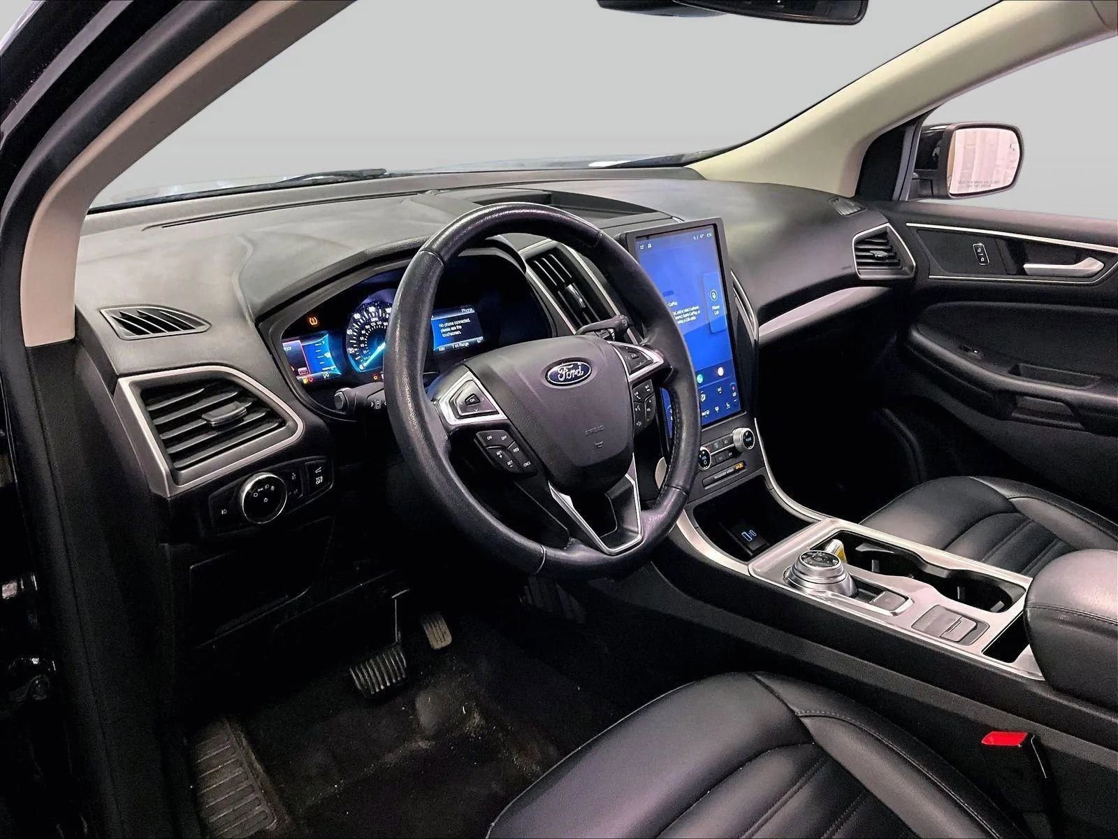 Certified 2023 Ford Edge SEL w/ Convenience Package image 12