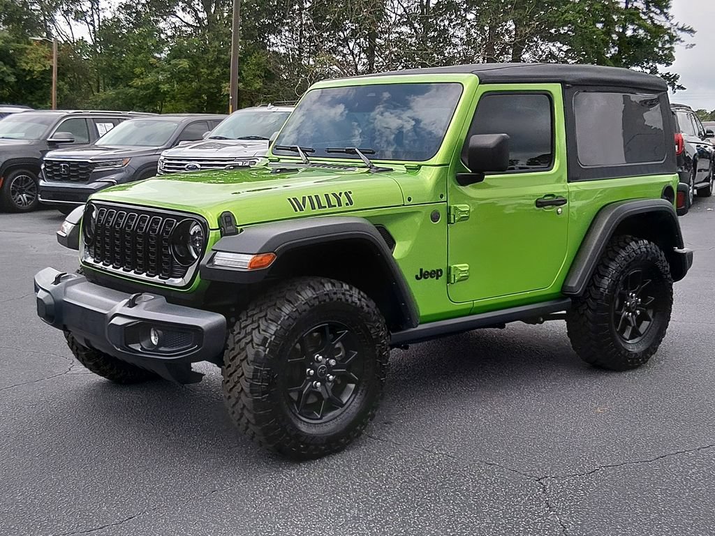 Used 2025 Jeep Wrangler Sport AWD/4WD image 8