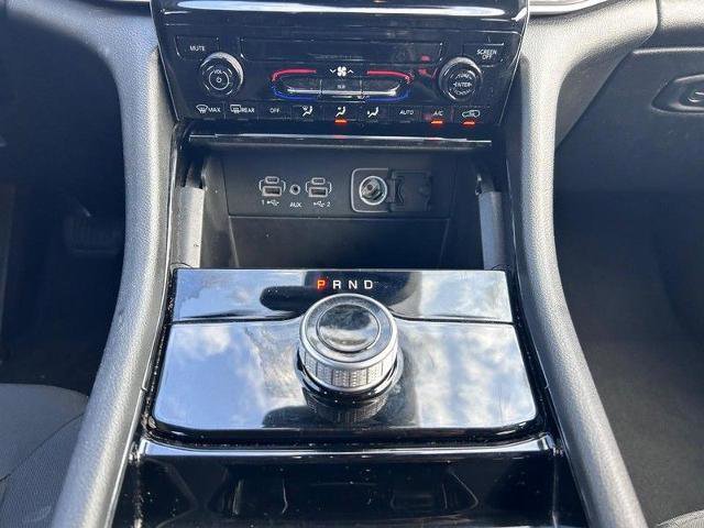 Used 2023 Jeep Grand Cherokee L Laredo image 19