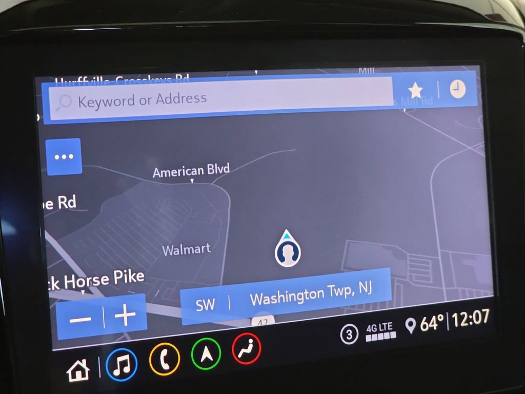 Used 2020 Chevrolet Traverse LT w/ LT Premium Package image 20