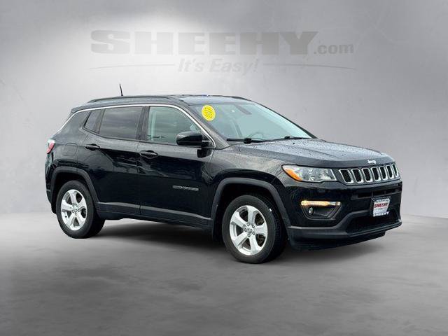 Used 2017 Jeep Compass Latitude AWD/4WD image 2