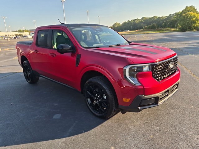Certified 2025 Ford Maverick Lariat AWD/4WD image 1