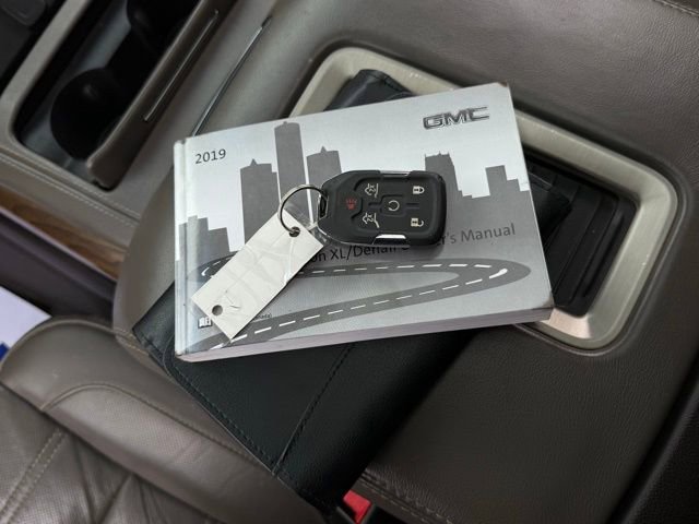 Used 2019 GMC Yukon XL Denali w/ Denali Ultimate Package image 6