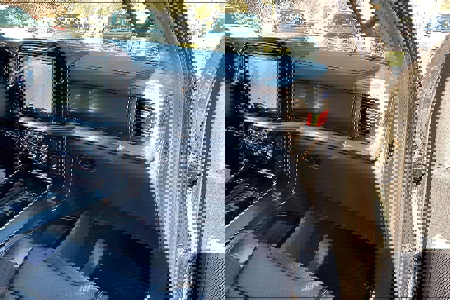 Certified 2022 Ford F150 Raptor w/ Equipment Group 801A High image 17