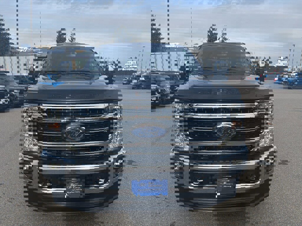 Certified 2020 Ford F350 Lariat w/ Lariat Ultimate Package image 2